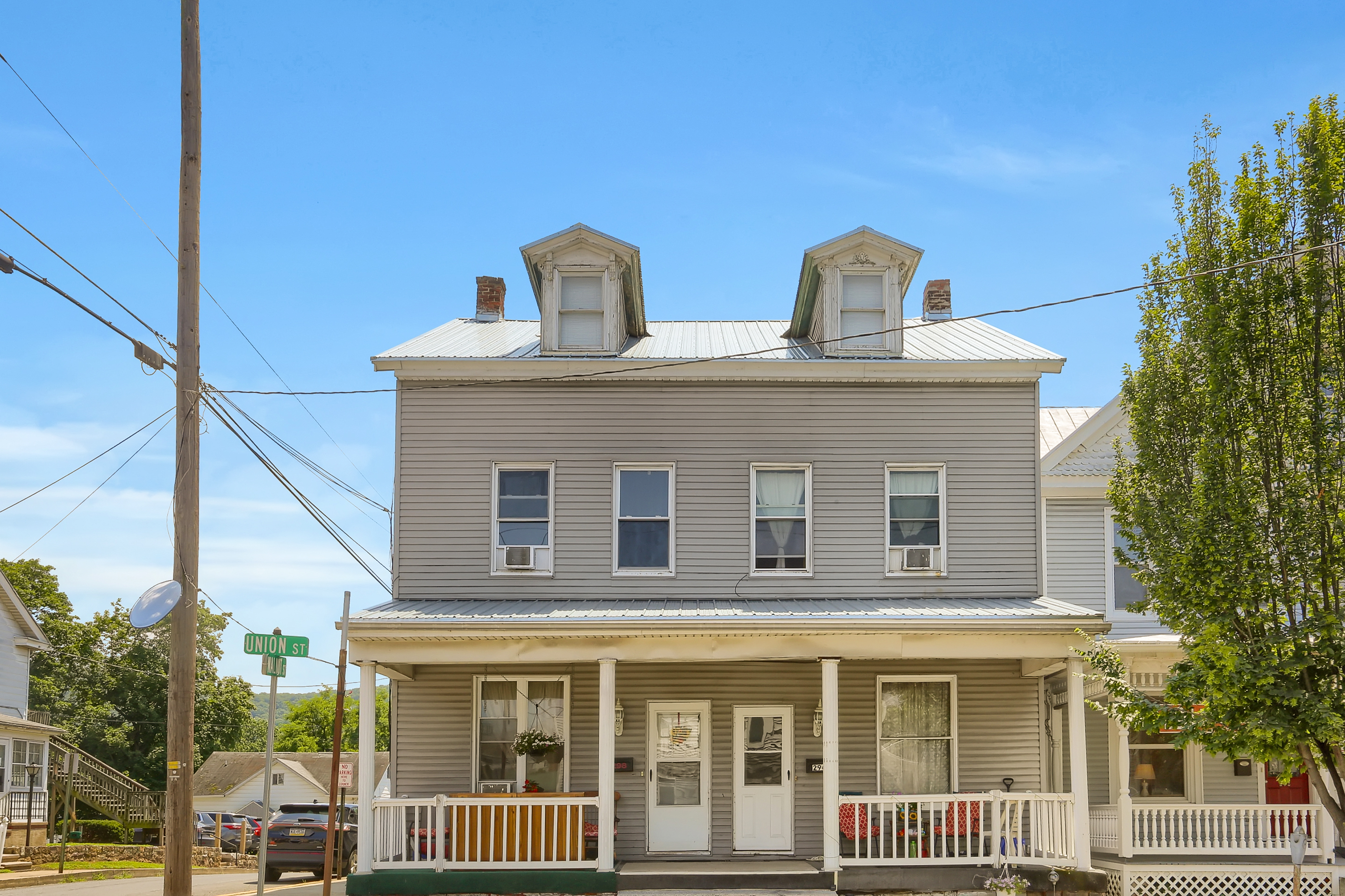 Property main image